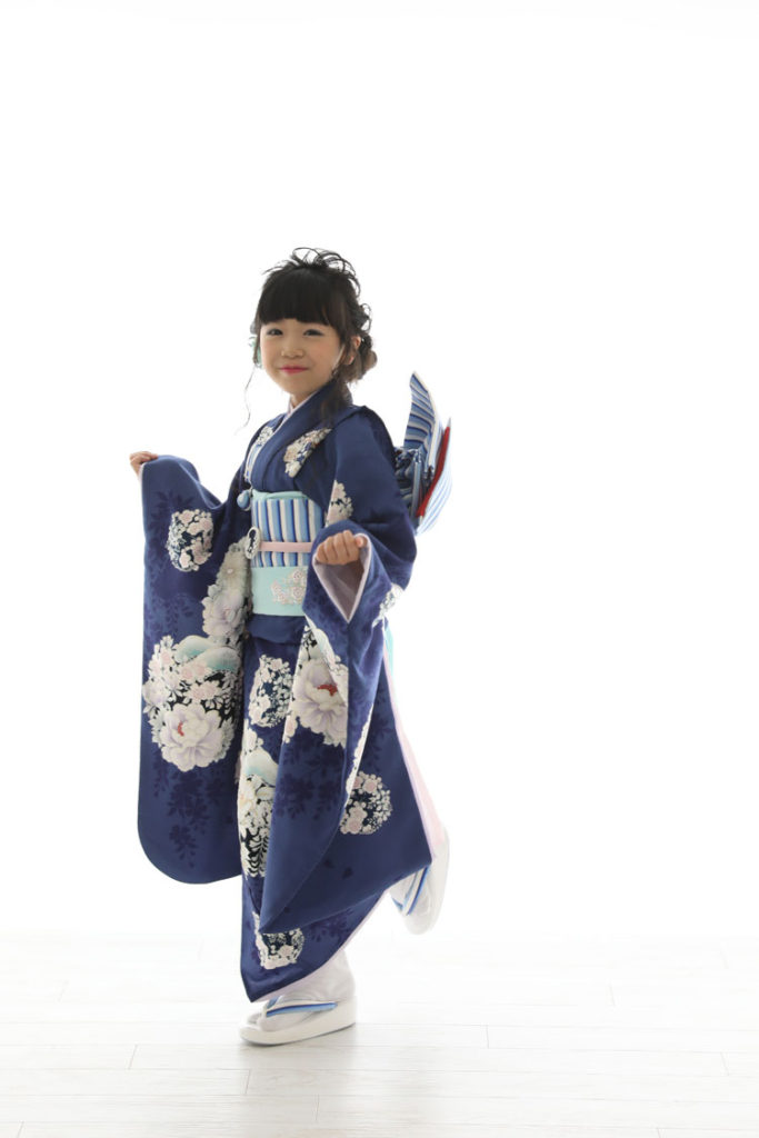 お子様の大切な記念撮影 ところで 753 七五三 って何のためにするの 以外と知らない日本の伝統行事 本日はそんな七五三 についてお書きします 堺市 泉佐野市にありますオシャレな写真館フォトマインズでございます プライベートフォトスタジオ マインズ 堺